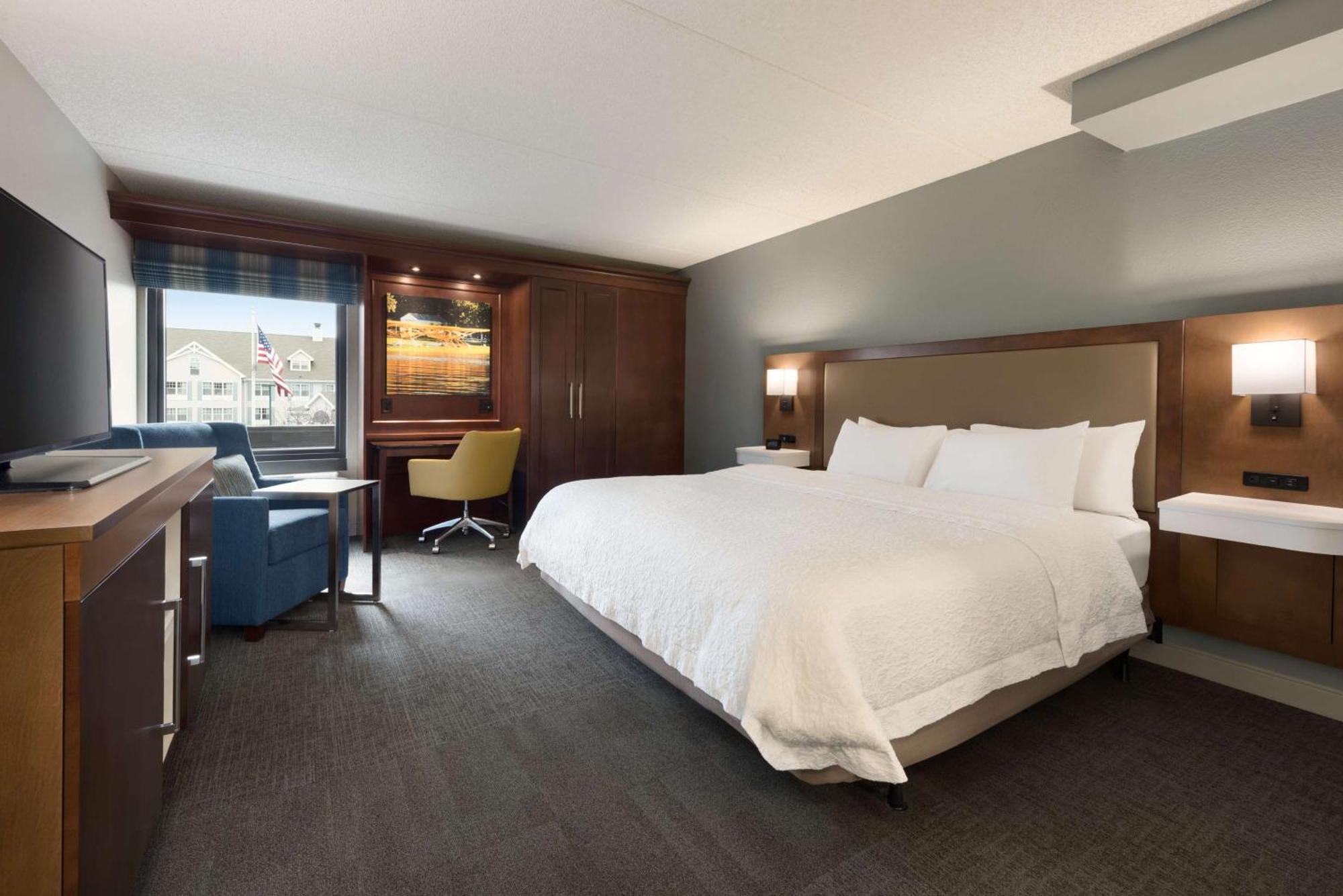 Hampton Inn Appleton-Fox River Mall Area Buitenkant foto
