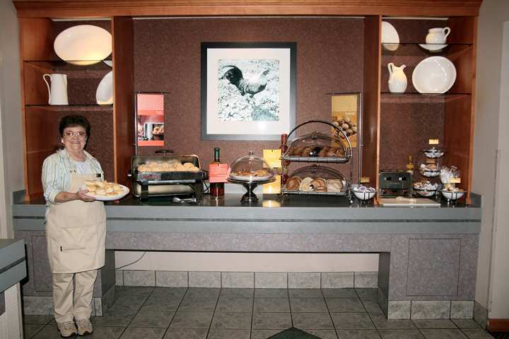 Hampton Inn Appleton-Fox River Mall Area Buitenkant foto