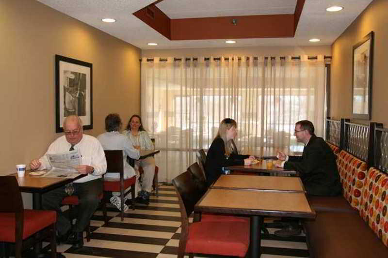 Hampton Inn Appleton-Fox River Mall Area Restaurant foto
