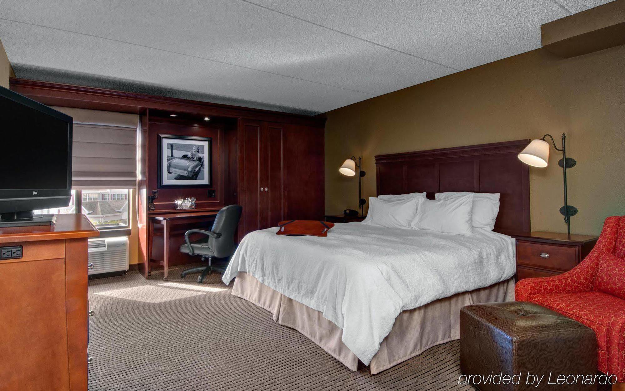 Hampton Inn Appleton-Fox River Mall Area Buitenkant foto